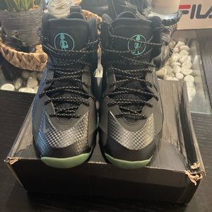 Lil Penny Posite Black Hyper Jade